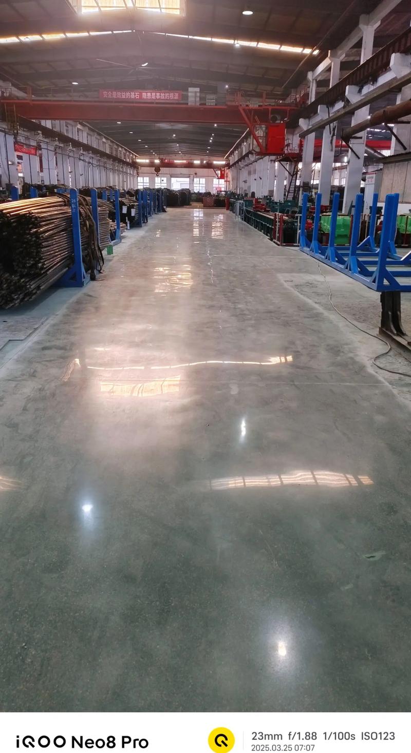 环氧地坪施工：打造高品质工业空间的艺术